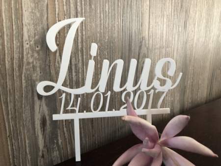 Cake Topper 2-zeilig mit Name und Datum + Motiv Cake Topper 2-zeilig mit Name und Datum + Motiv