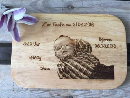 Frühstücksbrettchen mit Fotogravur Frühstücksbrettchen mit Fotogravur